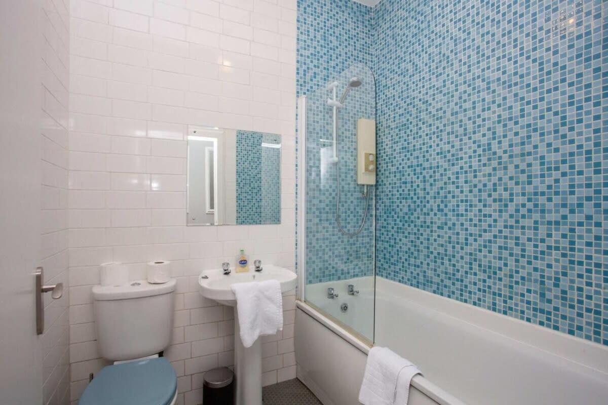 Modern And Refurbished Flat In Merchant City Glasgow Extérieur photo